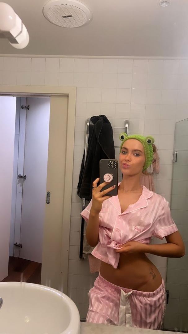 A restorative massage moment in progress